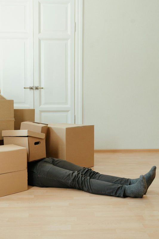 Boxes fell on overwhelmed man